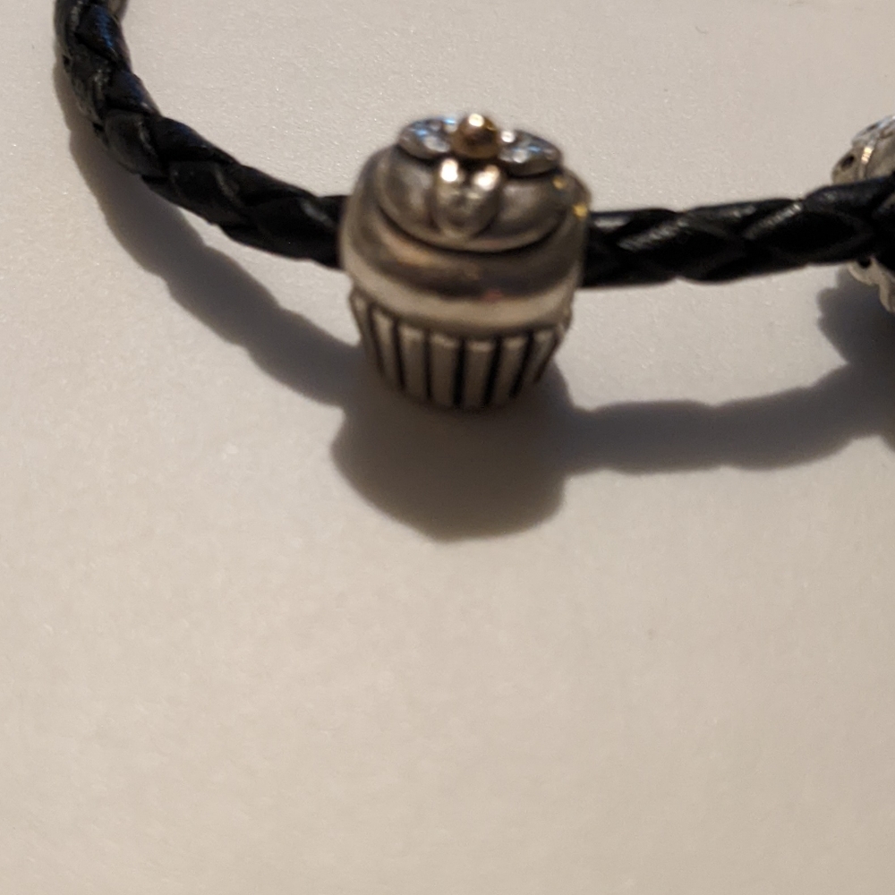 Pandora Cupcake Charm